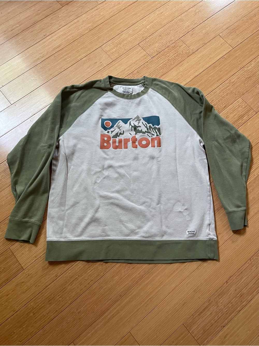 Mens Burton Olive and Cream Mountain Logo Crewneck Sweatshirt, xl